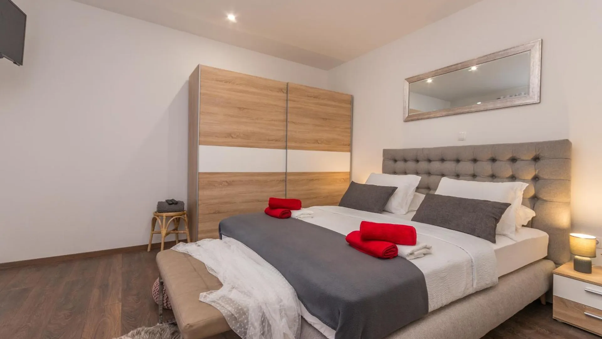 Apartments Grande Biograd Na Moru 0*,