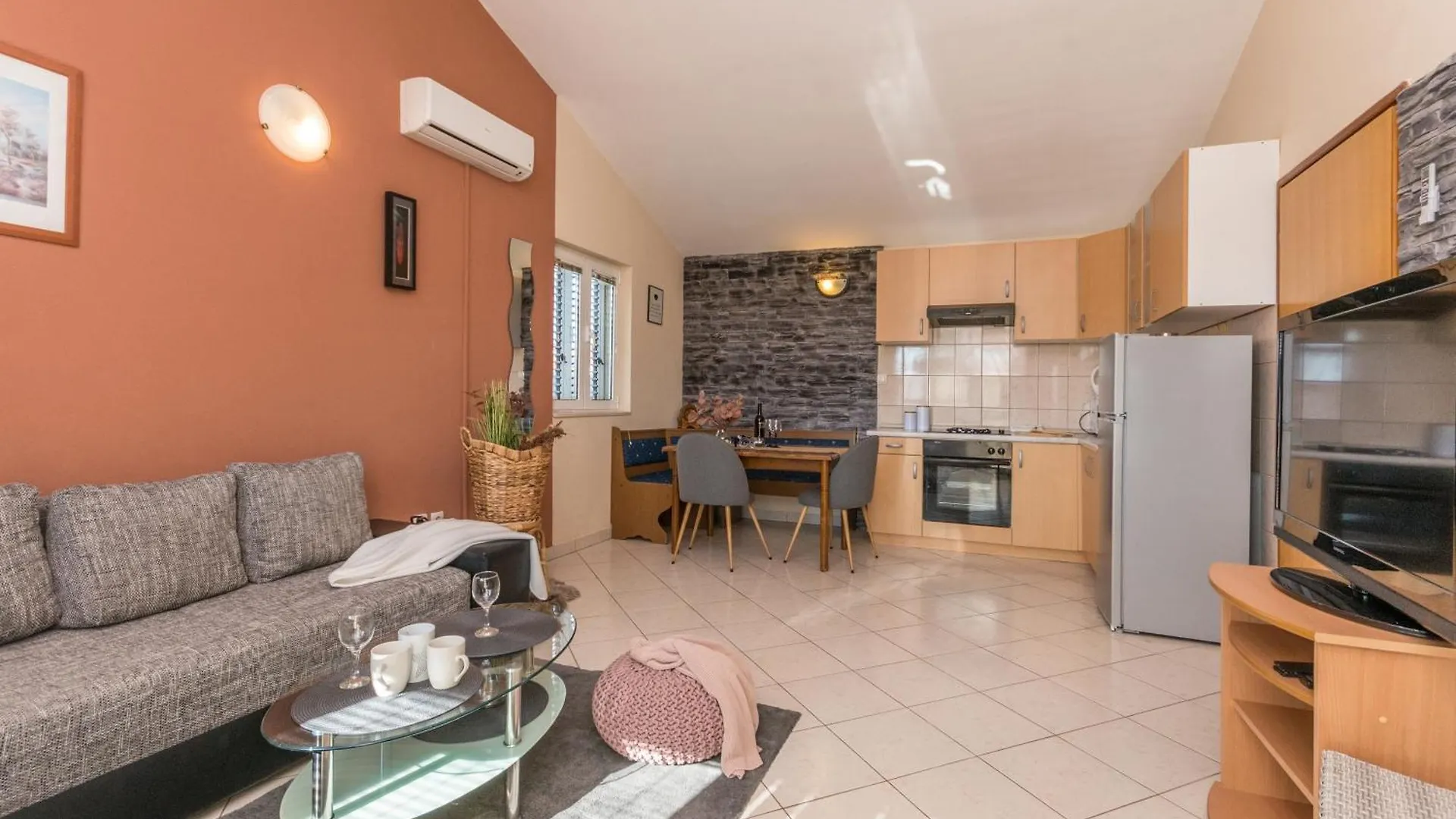 Apartments Grande Biograd Na Moru 0*,  Croatia